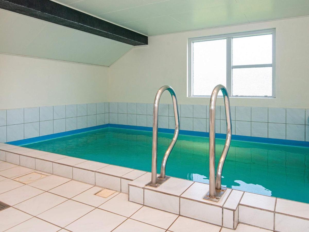 10 Person Holiday Home In Juelsminde Sonderby  ภายนอก รูปภาพ