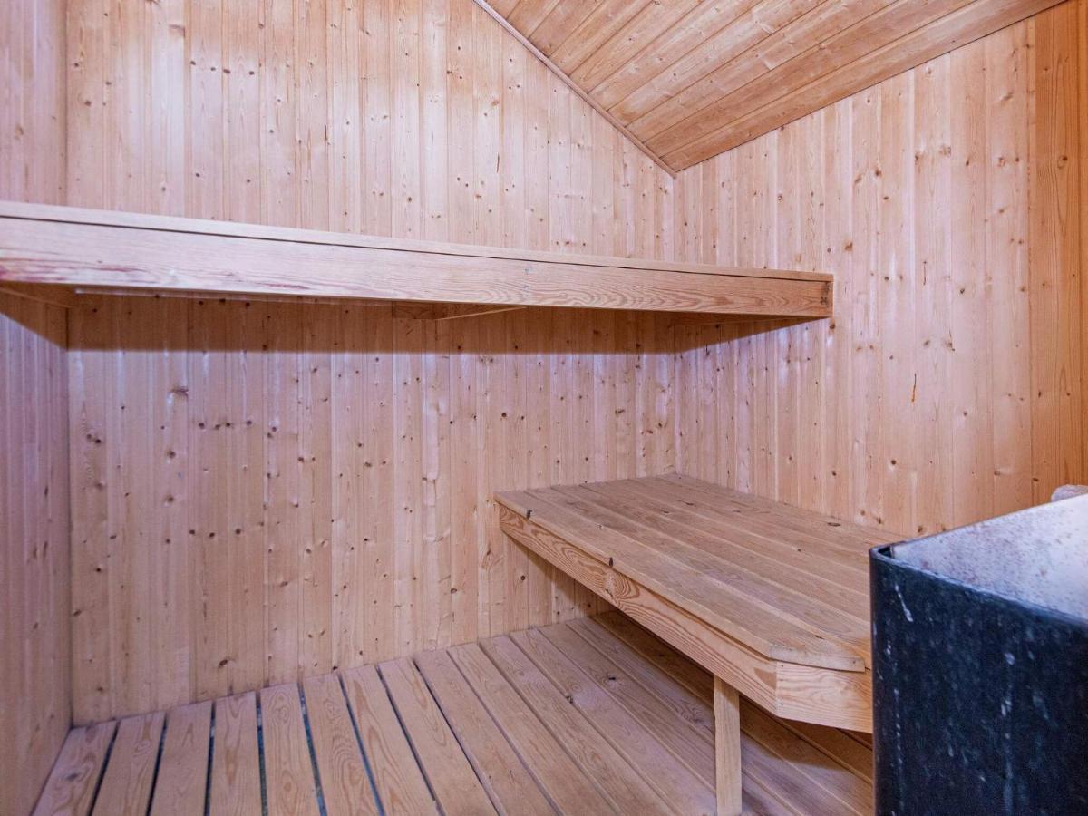 10 Person Holiday Home In Juelsminde Sonderby  ภายนอก รูปภาพ
