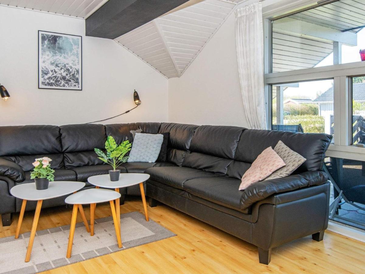 10 Person Holiday Home In Juelsminde Sonderby  ภายนอก รูปภาพ